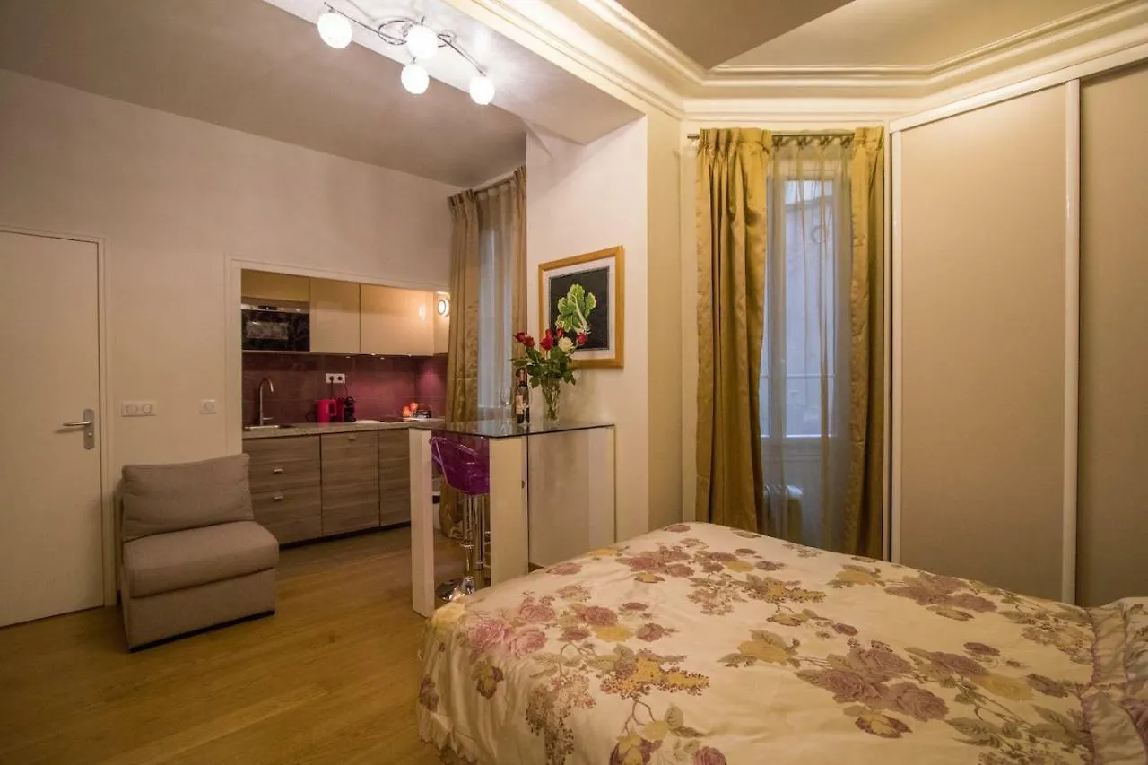 Paris Centre Bed & Breakfast France